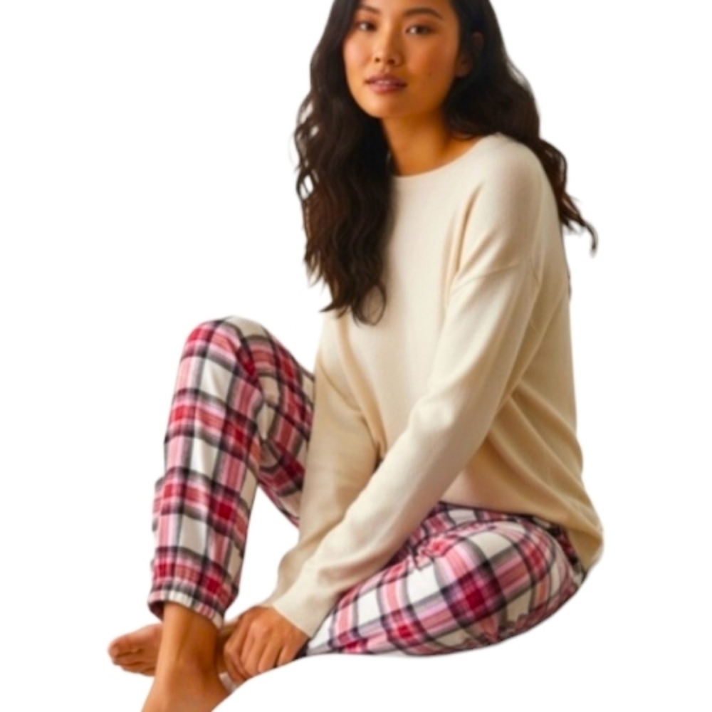 Victoria's Secret Pink and Black Plaid Pajama Pants